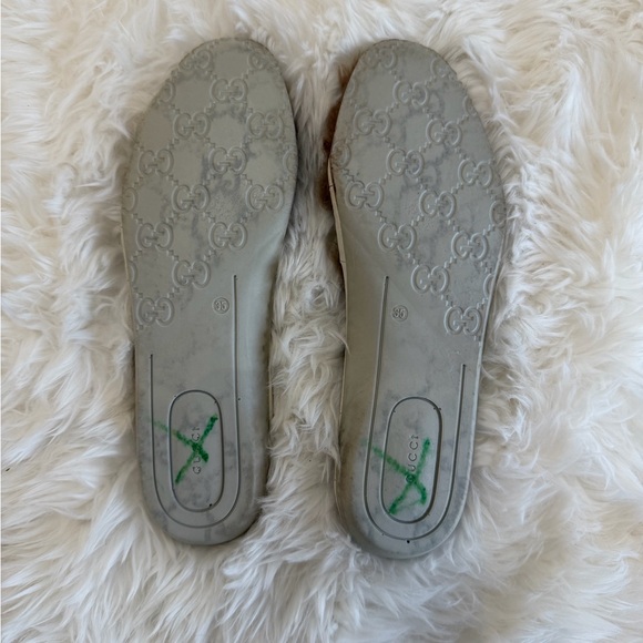 Gucci Ace Embroidered Bee ,Fur-Lined
Sneakers - Size 35 US 5 - Picture 11 of 14